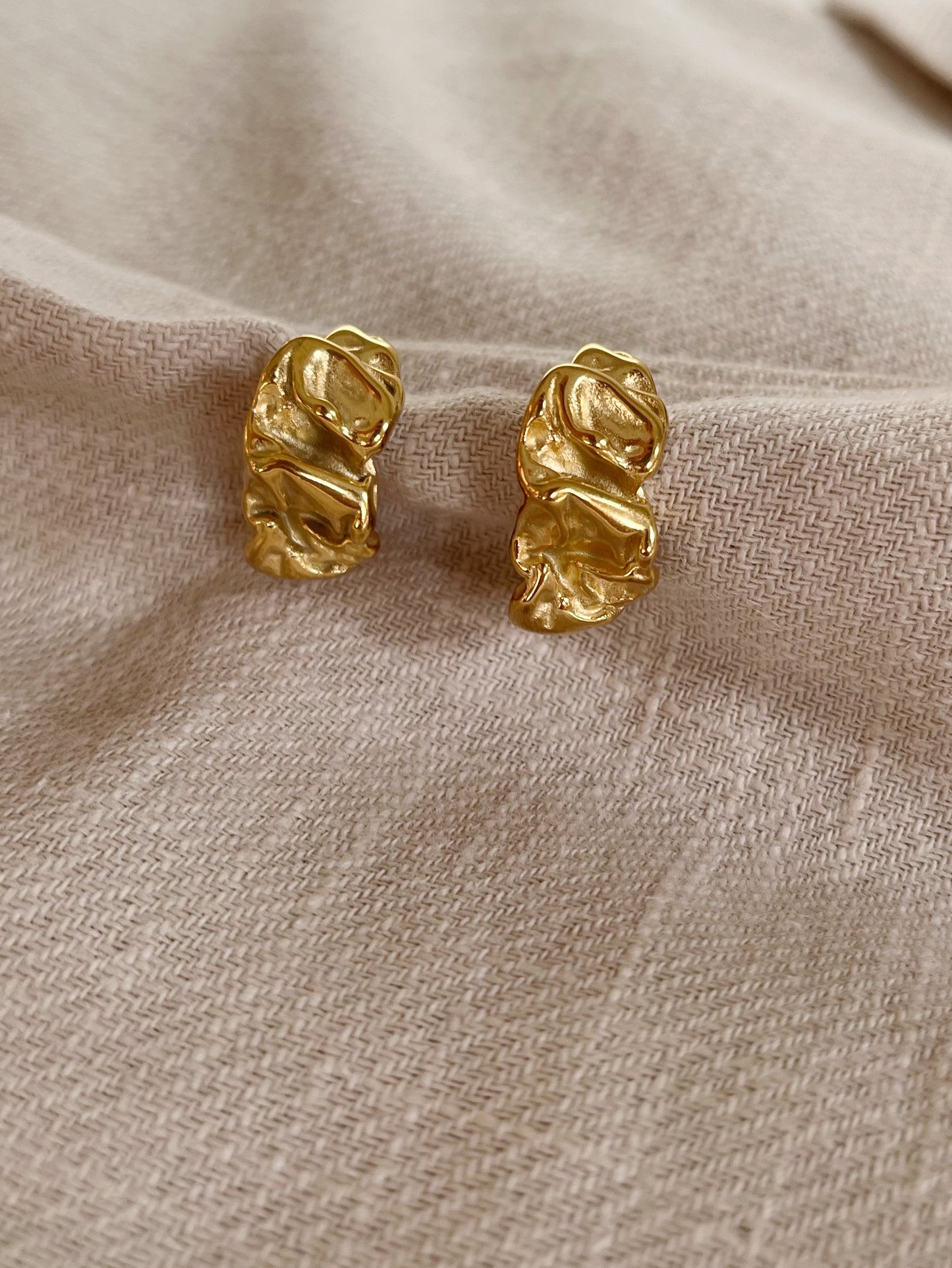 Abstract Hoops
