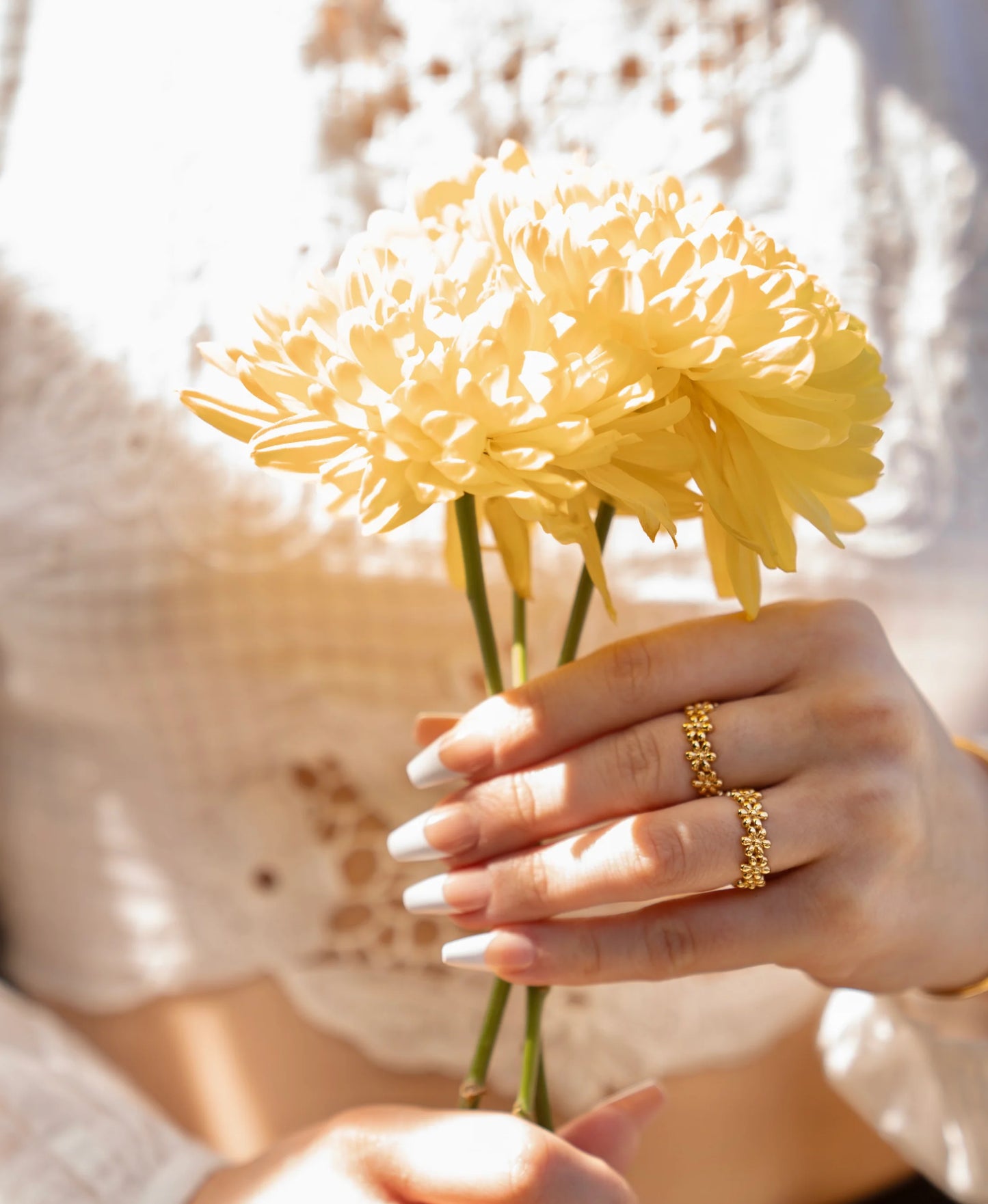 Flower Power Ring by JŪRATĖ