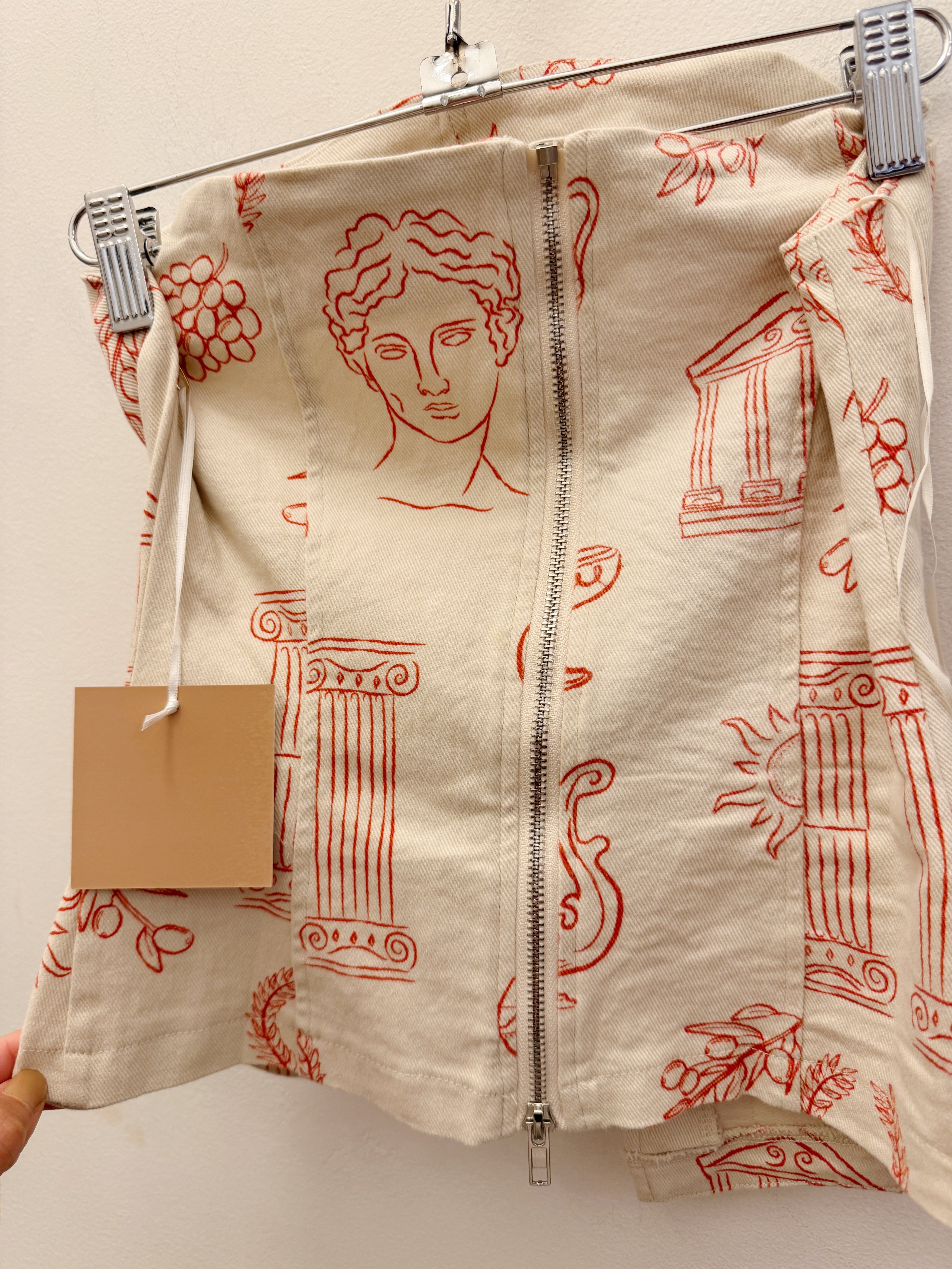 Roman Top