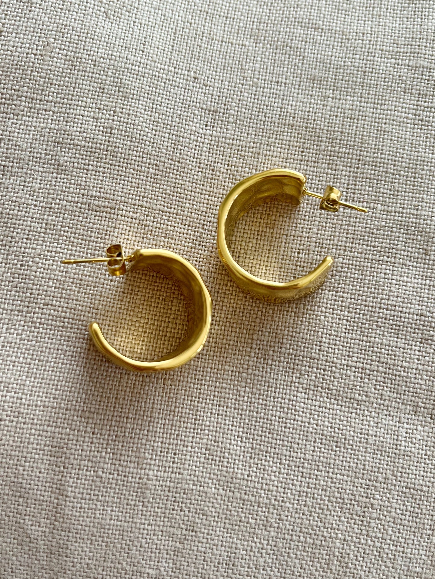 Ina Hammered Hoops