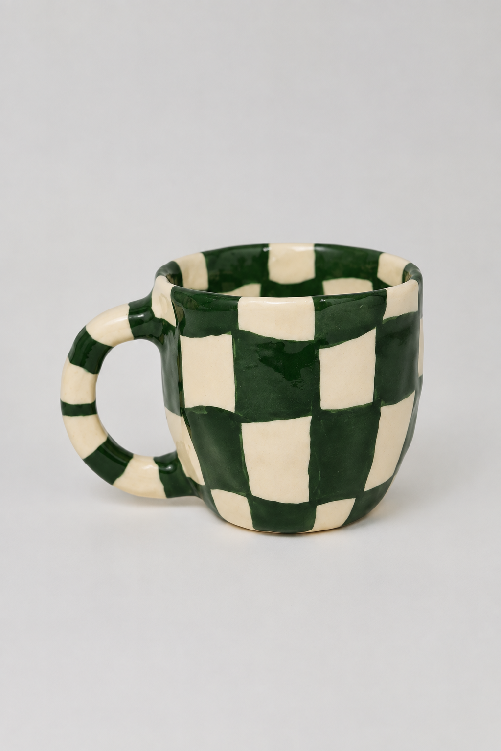 Rolanda Mug Green Wavy Checkered by Conloque