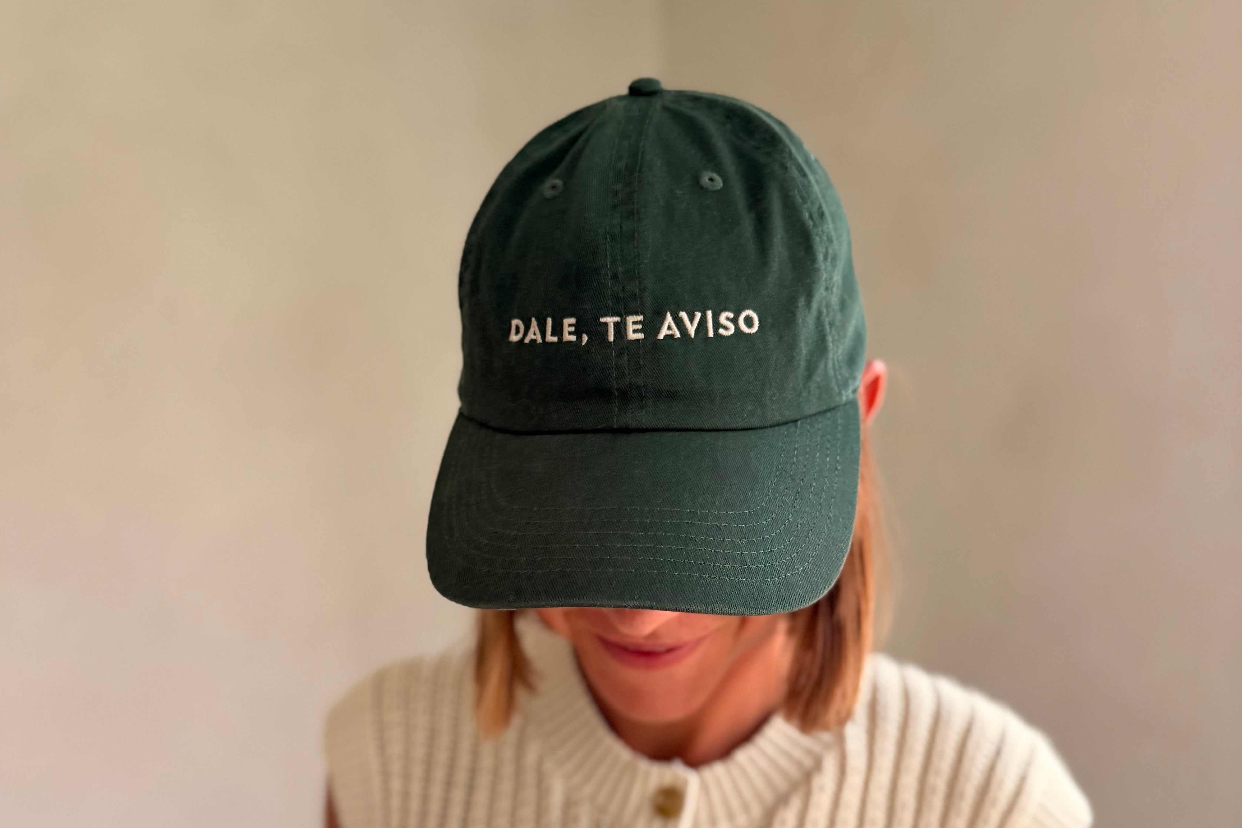 DALE, TE AVISO by Moni & Coli