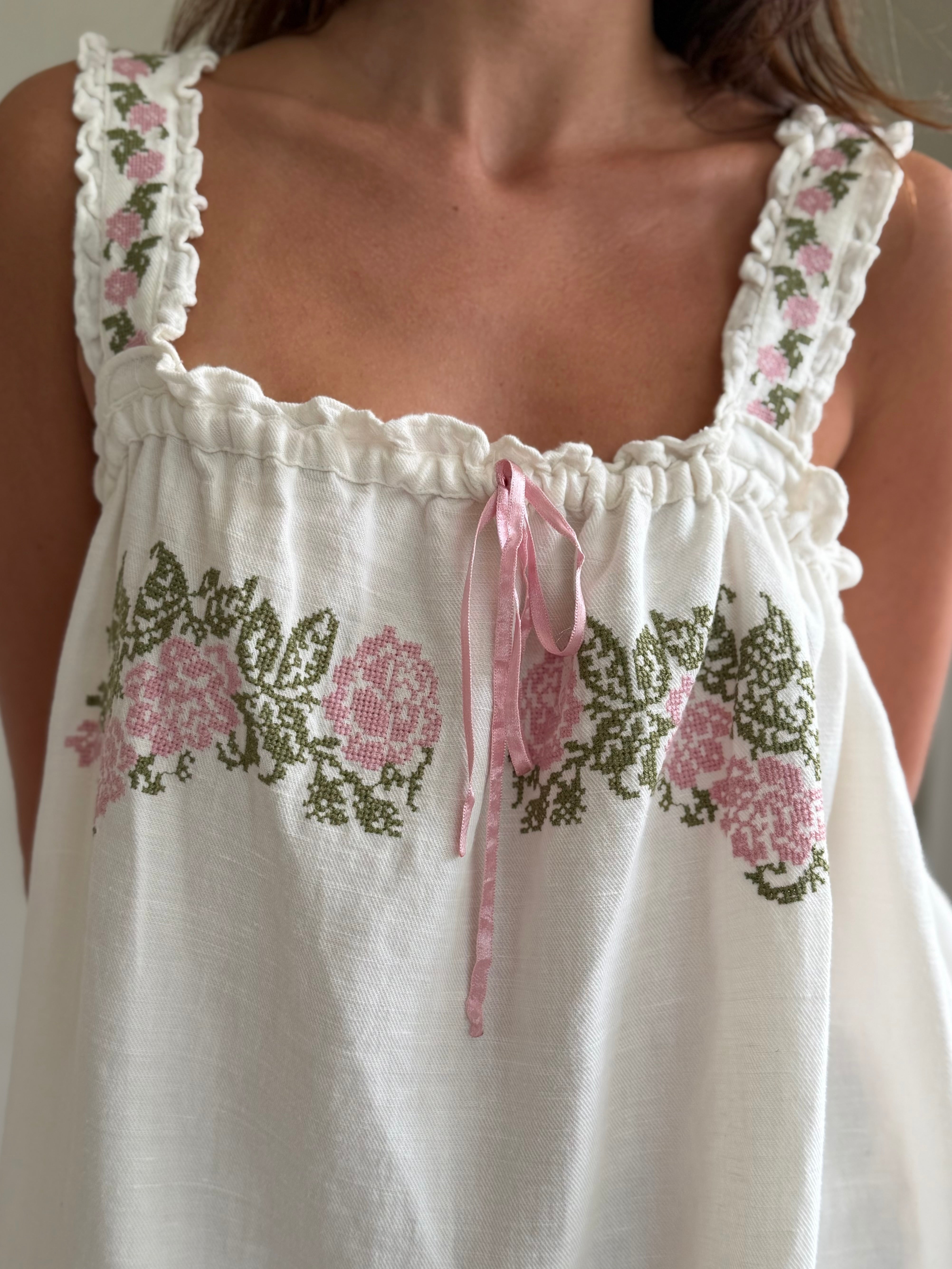 Mary Dress by Muse Assembly