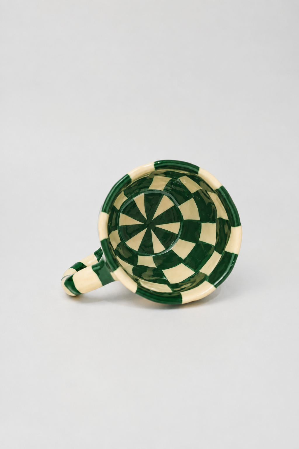 Rolanda Mug Green Wavy Checkered by Conloque
