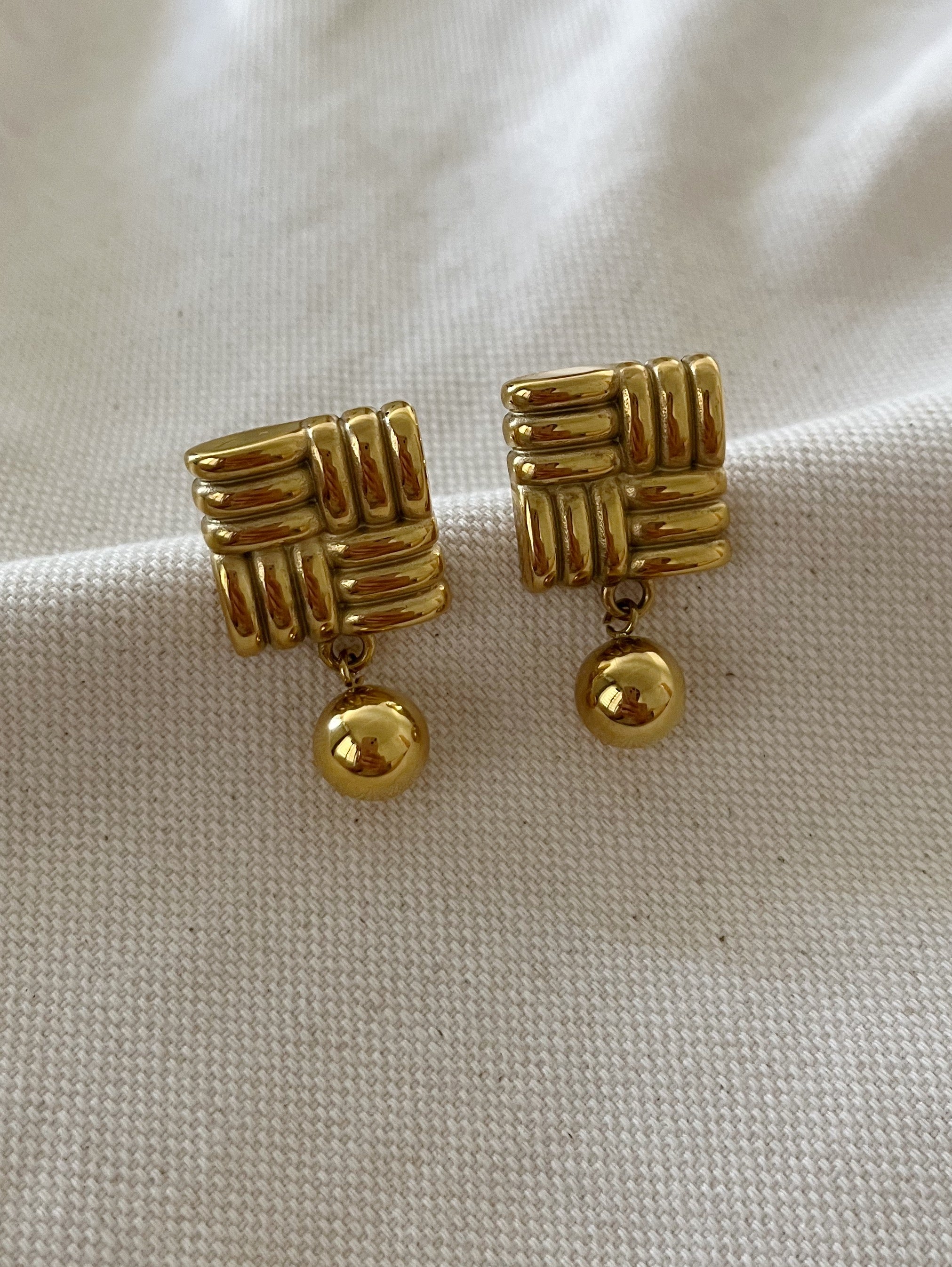 Vera Earrings