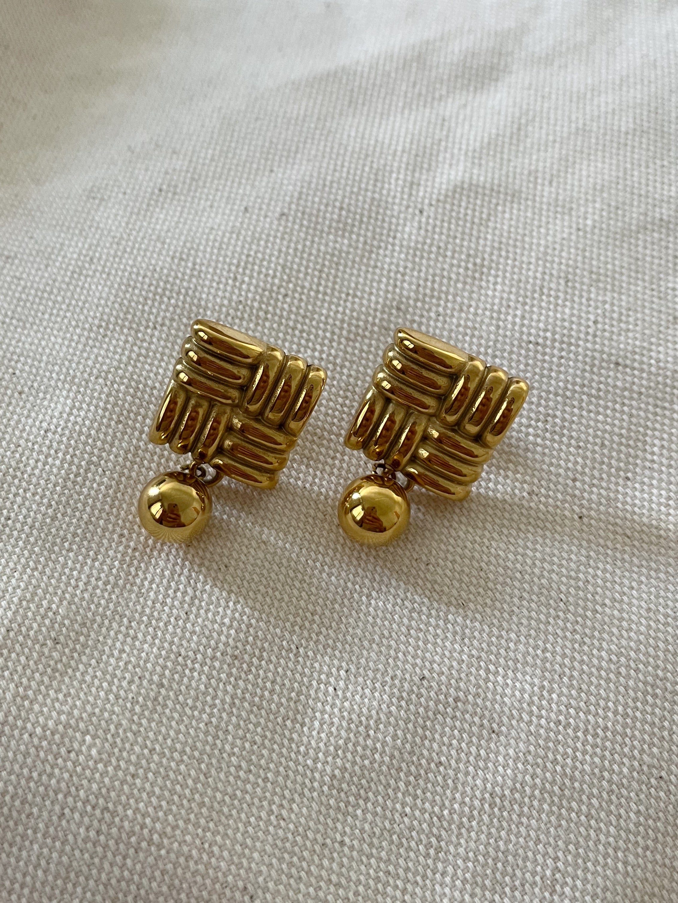 Vera Earrings