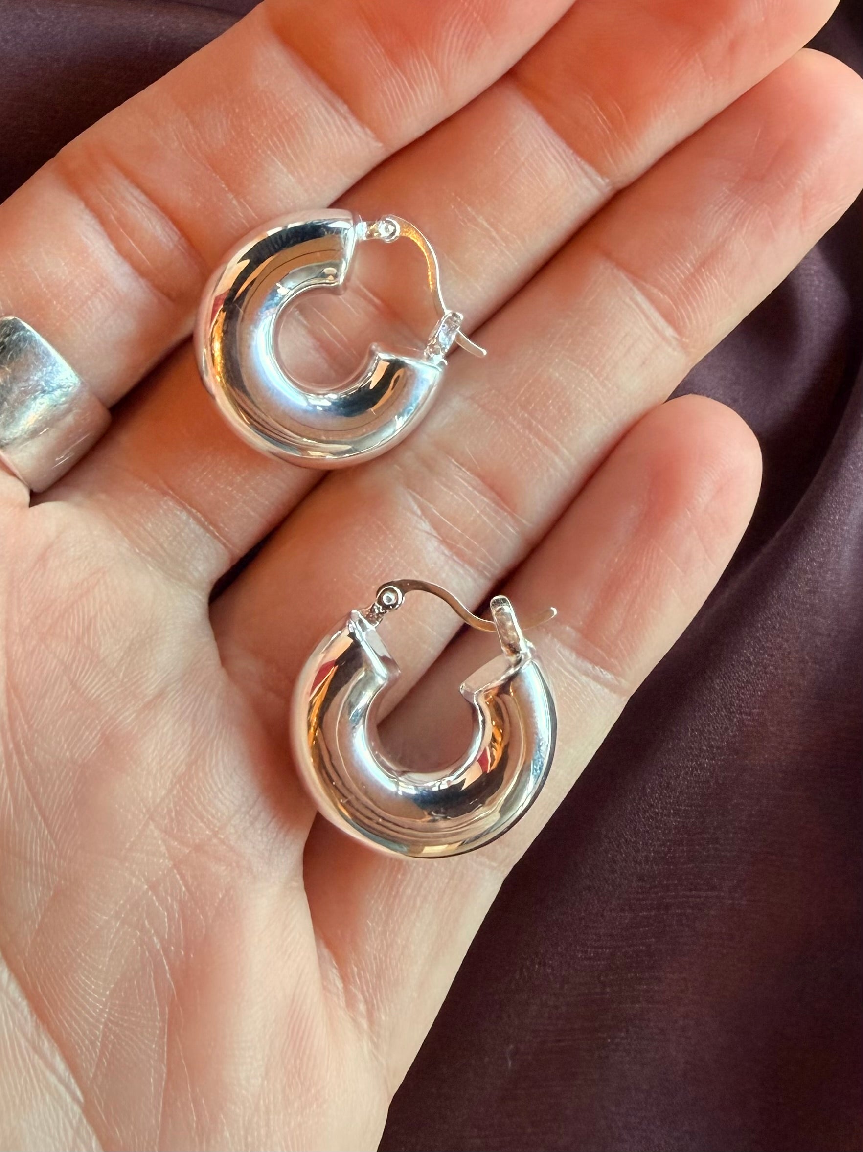 Chunky Mini Hoop 925