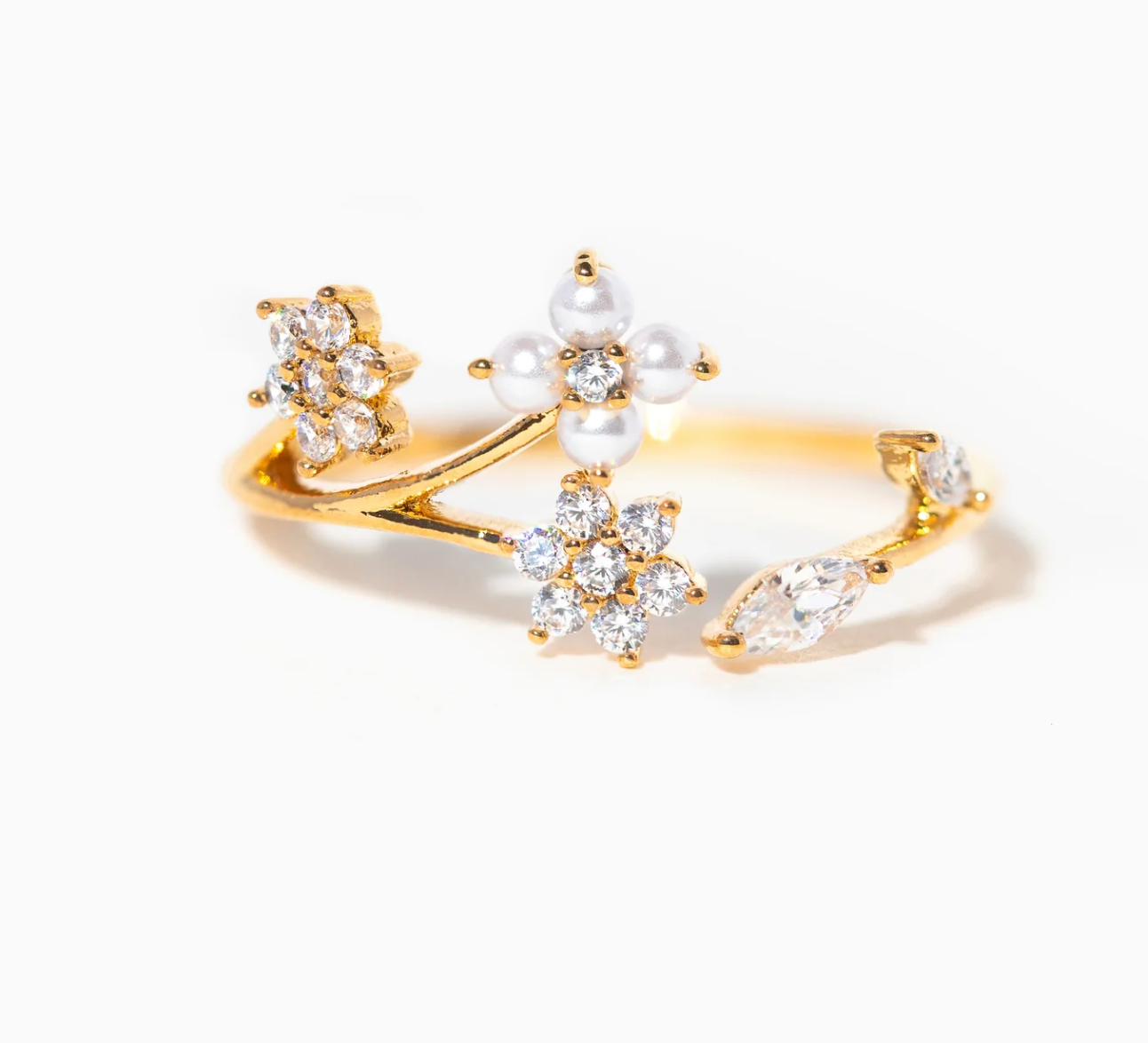 Wispy Adjustable Ring by GC