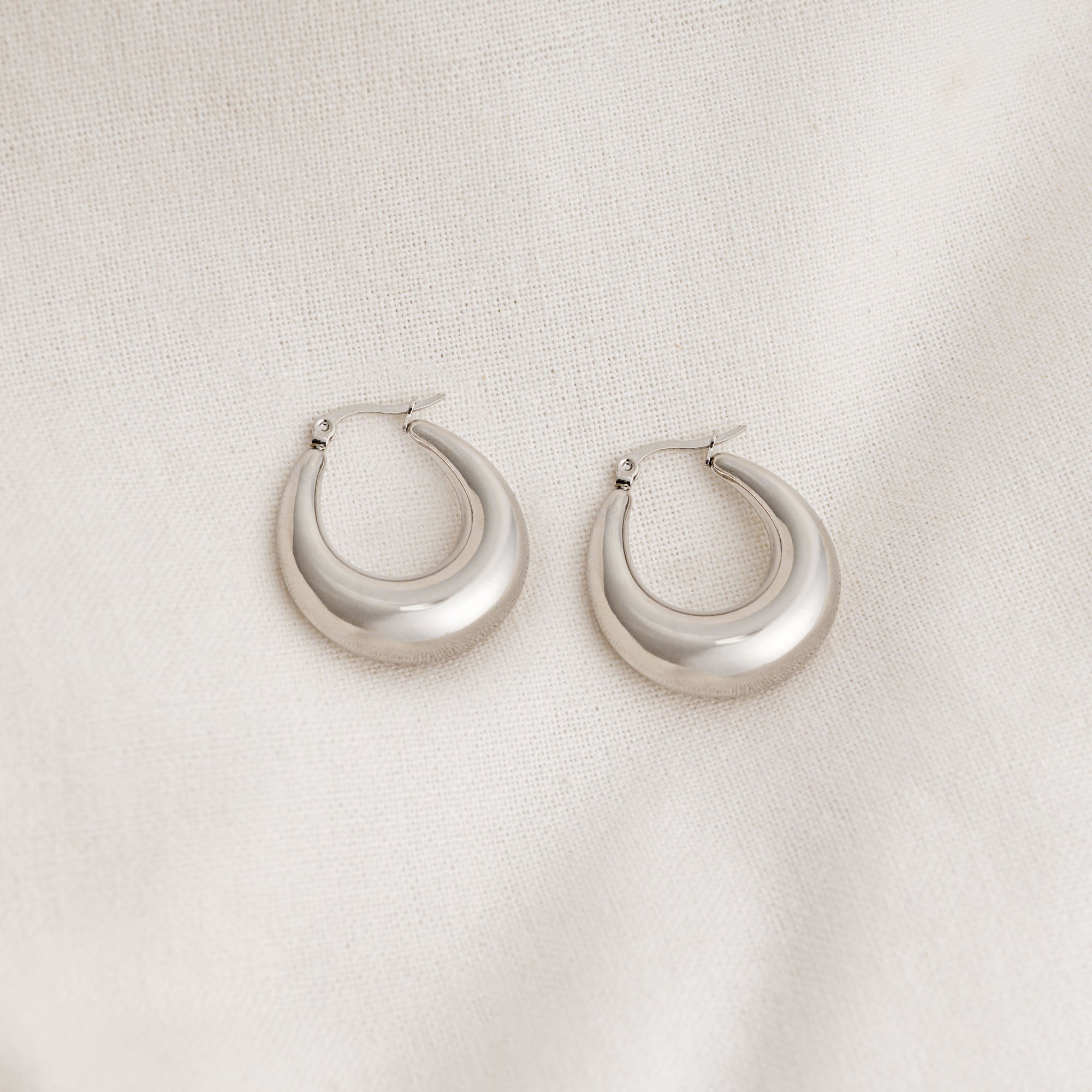 Aleria Earrings